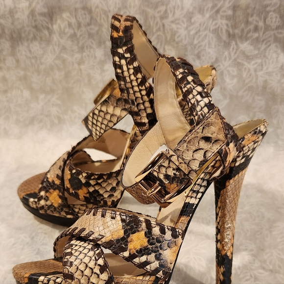 Micheal Kors Limited "Jet Set" Odessa Platform stiletto- Embossed Faux Python - Picture 5 of 11